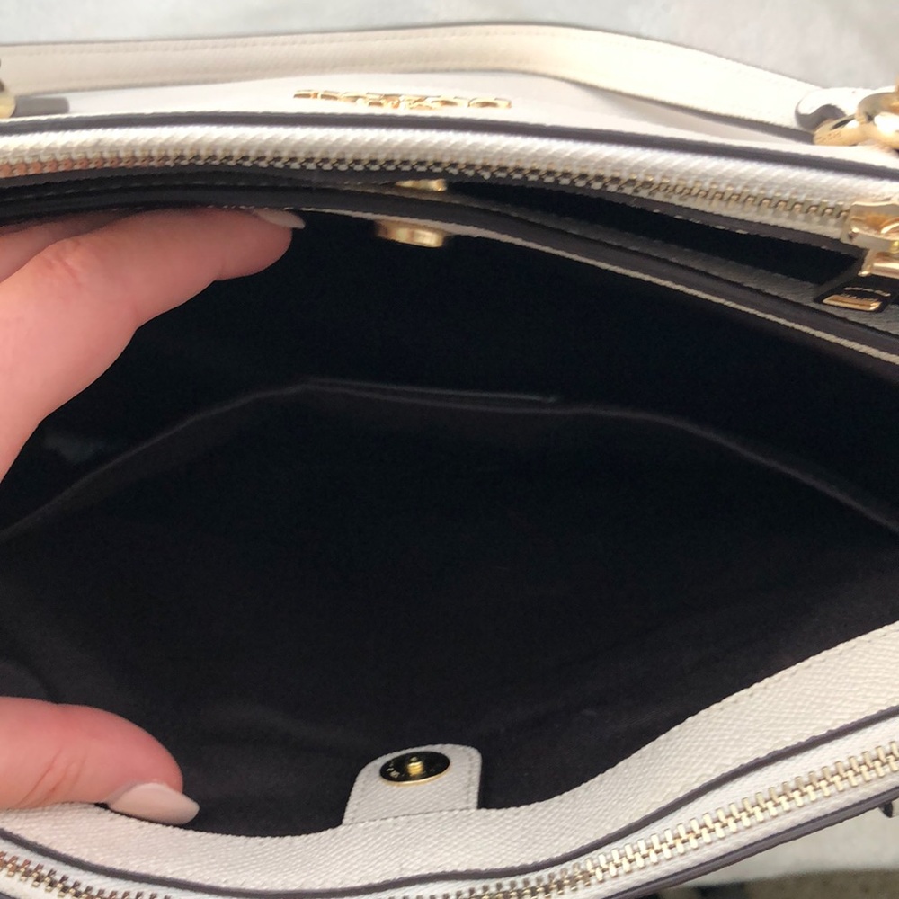 Coach White Bag - Picture 6 of 8